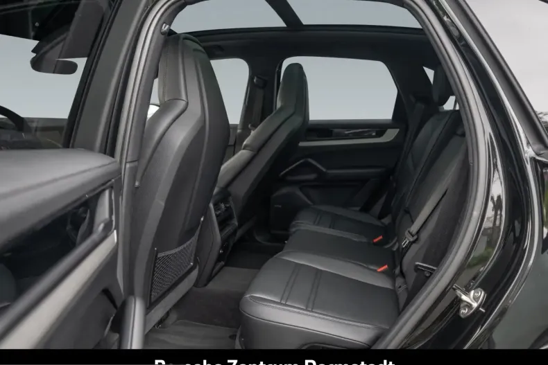 Porsche Cayenne din 2025 cu 25.688 km - oferta POR231271 - foto 8