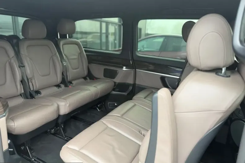 Mercedes-Benz V 300 (Clasa V) din 2023 cu 41.939 km - oferta MER231273 - foto 24