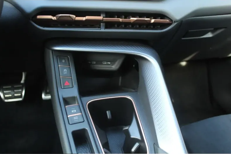 Cupra Terramar din 2025 cu 25.400 km - oferta CUP231277 - foto 17