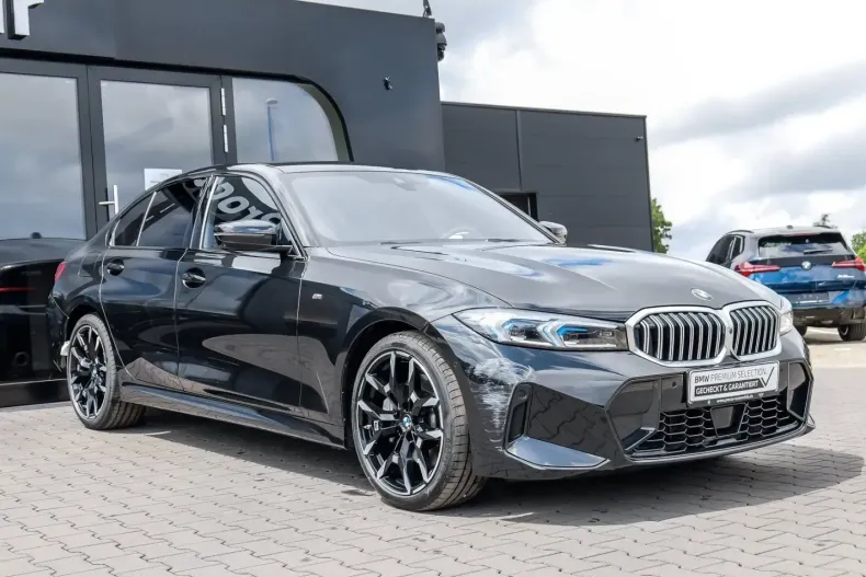 BMW 330 (Seria 3) din 2025 cu 21.506 km - oferta BMW231282 - foto 1