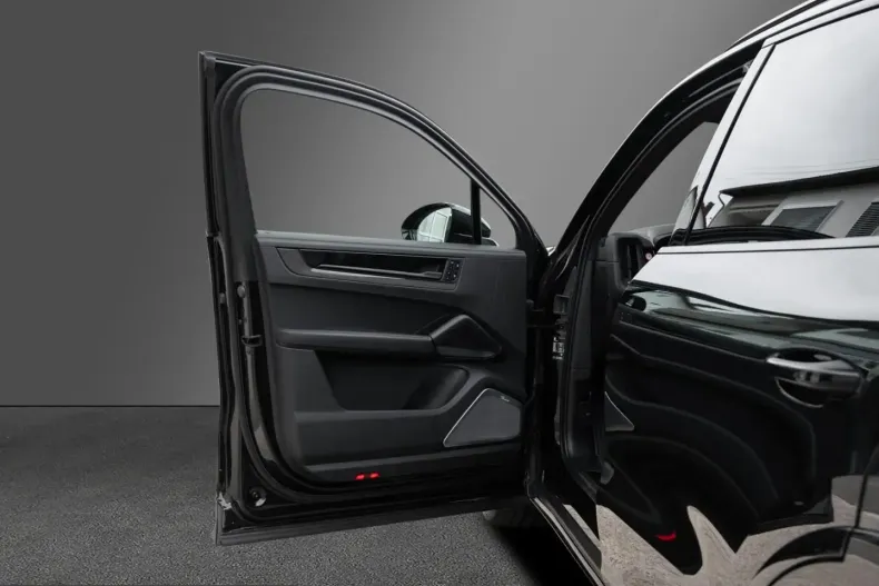 Porsche Cayenne din 2025 cu 24.893 km - oferta POR231300 - foto 22