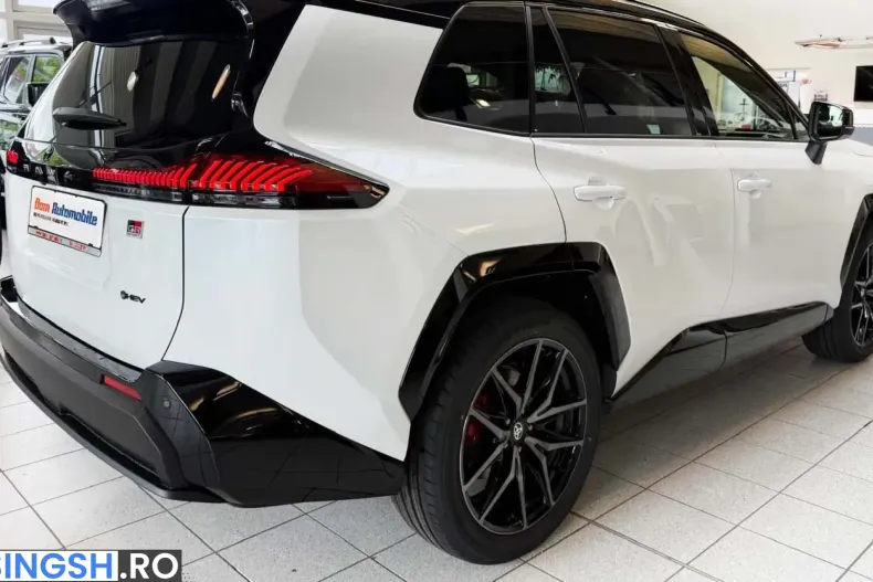 Toyota RAV4 din 2026 cu 4.000 km - oferta TOY231301 - foto 7