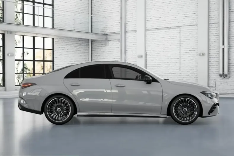 Mercedes-Benz CLA 180 (Clasa CLA) din 2025 cu 38.104 km - oferta MER231304 - foto 4