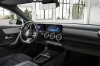 Mercedes-Benz CLA 180 (Clasa CLA) din 2025 cu 38.104 km - oferta MER231304 - foto 10