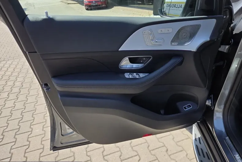 Mercedes-Benz GLE 450 (Clasa GLE) din 2025 cu 13.259 km - oferta MER231305 - foto 13