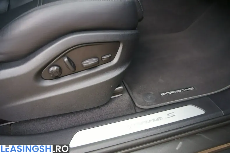 Porsche Cayenne din 2025 cu 21.999 km - oferta POR231333 - foto 12