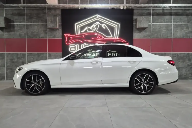 Mercedes-Benz E 300 (Clasa E) din 2023 cu 68.000 km - oferta MER231338 - foto 4