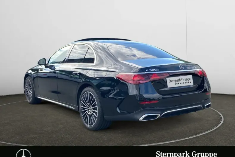 Mercedes-Benz E 300 (Clasa E) din 2025 cu 22.040 km - oferta MER231339 - foto 3