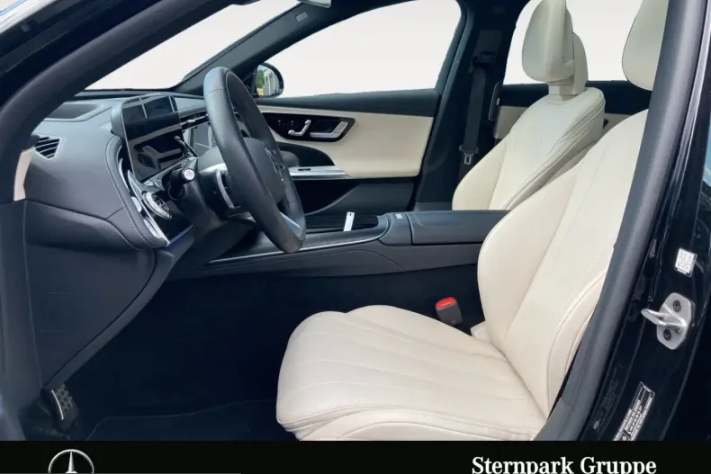 Mercedes-Benz E 300 (Clasa E) din 2025 cu 22.040 km - oferta MER231339 - foto 9