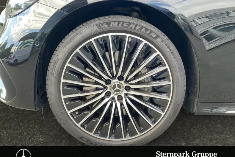 Mercedes-Benz E 300 (Clasa E) din 2025 cu 22.040 km - oferta MER231339 - foto 14