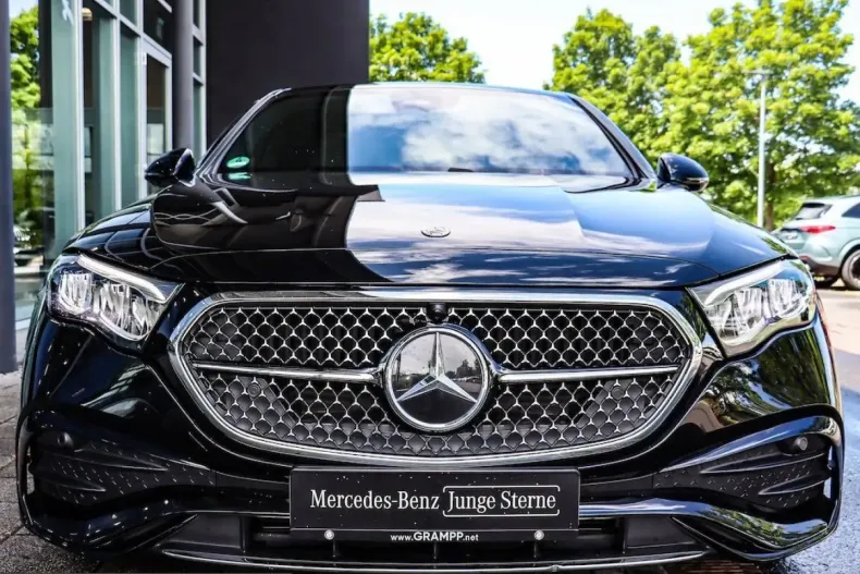Mercedes-Benz E 220 (Clasa E) din 2025 cu 21.700 km - oferta MER231340 - foto 9