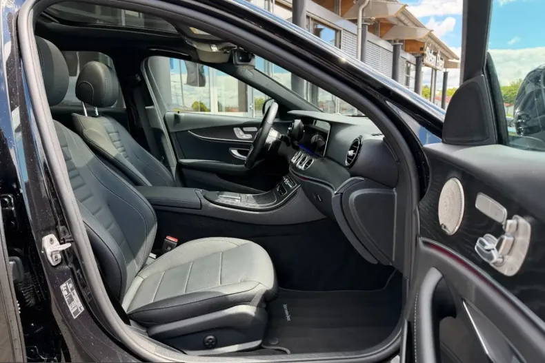 Mercedes-Benz E 220 (Clasa E) din 2024 cu 32.700 km - oferta MER231341 - foto 10