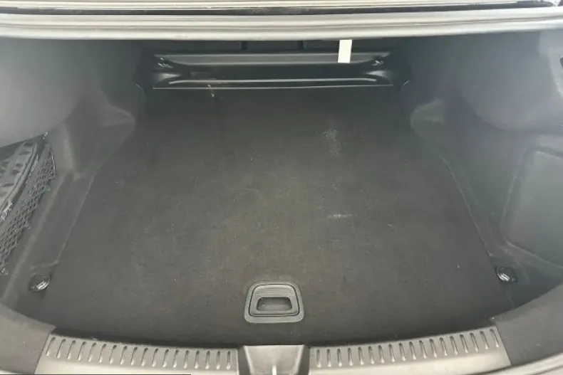 Mercedes-Benz E 220 (Clasa E) din 2024 cu 62.000 km - oferta MER231346 - foto 6