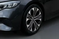 Mercedes-Benz E 220 (Clasa E) din 2025 cu 11.841 km - oferta MER231347 - foto 6