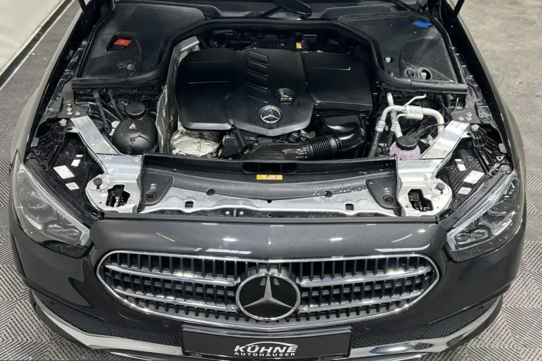 Mercedes-Benz E 220 (Clasa E) din 2024 cu 28.886 km - oferta MER231348 - foto 35