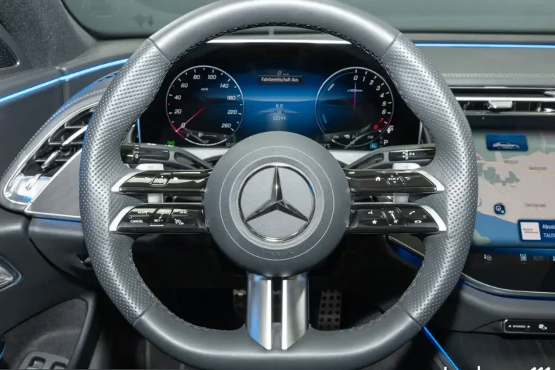 Mercedes-Benz E 300 (Clasa E) din 2025 cu 12.241 km - oferta MER231351 - foto 19