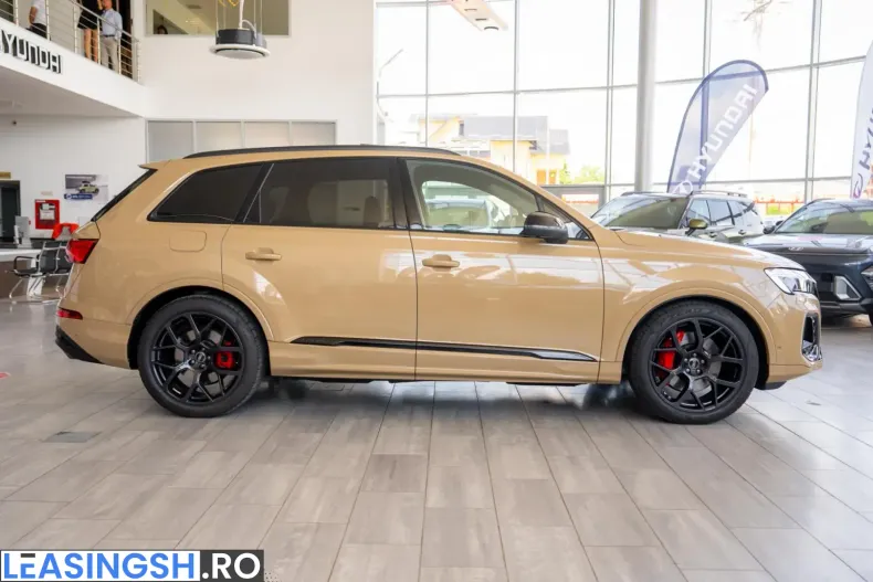 Audi Q7 din 2024 cu 7.500 km - oferta AUD231353 - foto 9