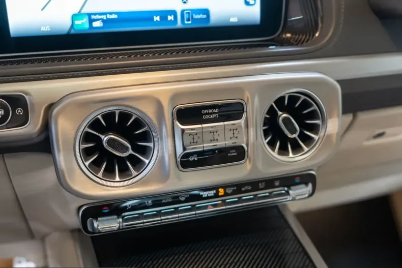 Mercedes-Benz G 63 AMG (Clasa G) din 2024 cu 52.463 km - oferta MER231388 - foto 17