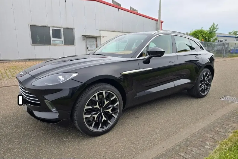 Aston Martin DBX din 2023 cu 106.524 km - oferta AST231389 - foto 1
