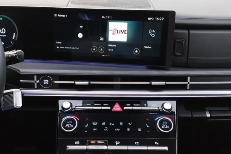 Hyundai Santa Fe din 2025 cu 17.990 km - oferta HYU231400 - foto 9