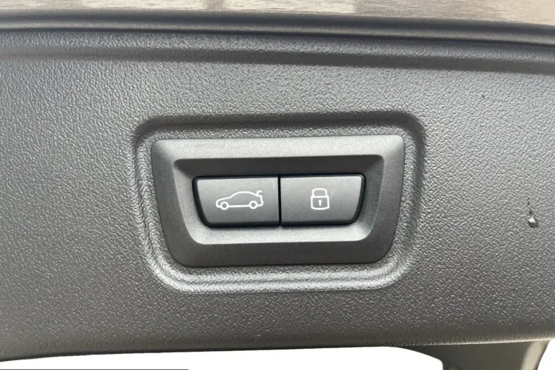 BMW 520 (Seria 5) din 2025 cu 25.047 km - oferta BMW231403 - foto 21