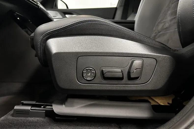 BMW X1 (Seria X) din 2025 cu 7.653 km - oferta BMW231419 - foto 31