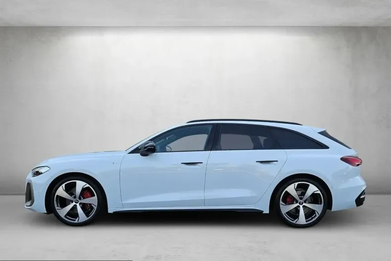 Audi A5 din 2025 cu 3.887 km - oferta AUD231426 - foto 1