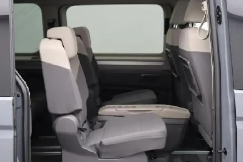Volkswagen T7 Multivan din 2025 cu 21.200 km - oferta VOL231434 - foto 6