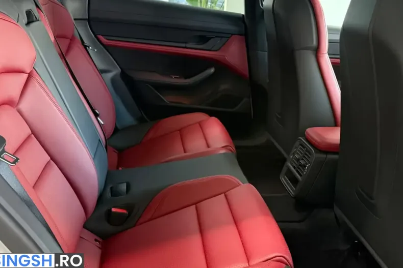 Porsche Taycan din 2026 cu 2.000 km - oferta POR231437 - foto 3