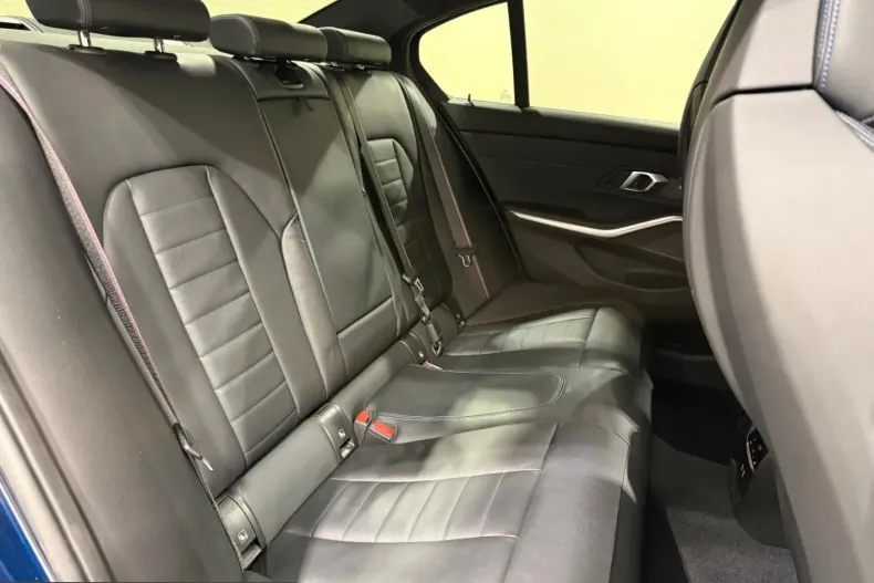 BMW M340i (Seria 3) din 2025 cu 14.700 km - oferta BMW231443 - foto 14