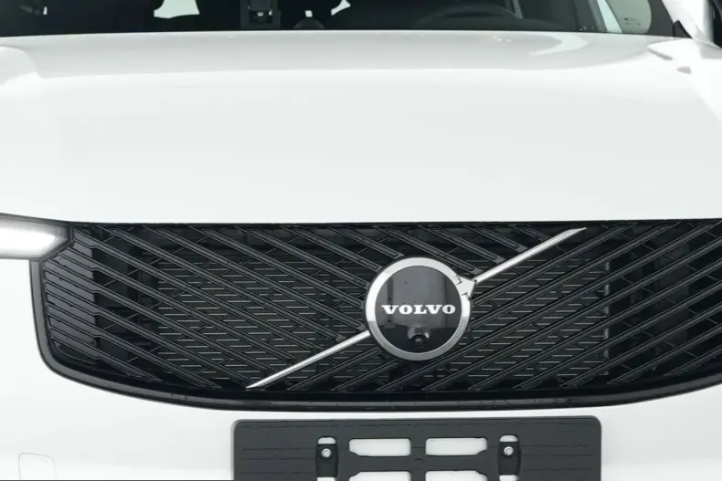 Volvo XC90 din 2025 cu 23.568 km - oferta VOL231446 - foto 6