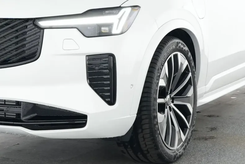 Volvo XC90 din 2025 cu 23.568 km - oferta VOL231446 - foto 7