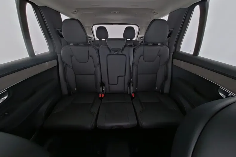 Volvo XC90 din 2025 cu 23.568 km - oferta VOL231446 - foto 12