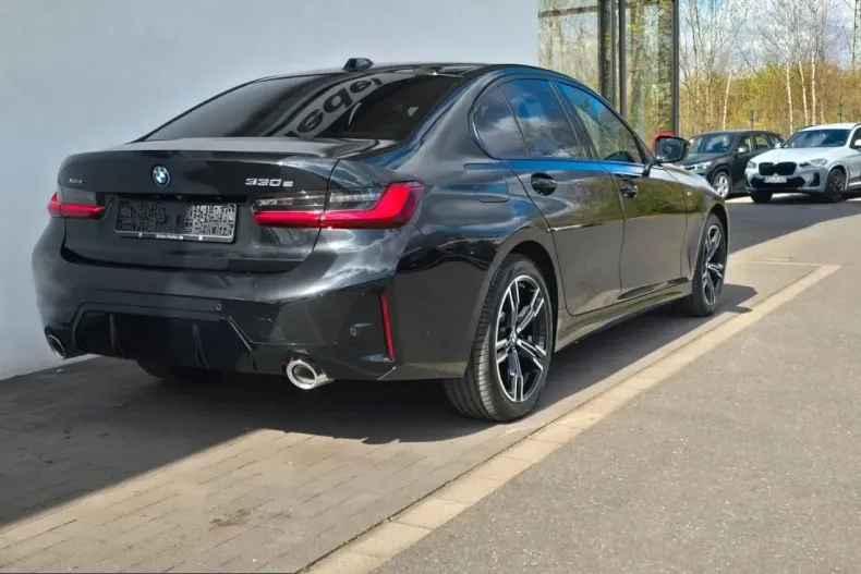 BMW 330 (Seria 3) din 2025 cu 11.999 km - oferta BMW231447 - foto 4