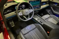 Volkswagen Passat Variant din 2024 cu 17.000 km - oferta VOL231454 - foto 14