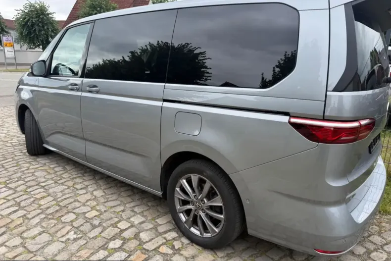 Volkswagen T7 Multivan din 2025 cu 18.000 km - oferta VOL231456 - foto 2