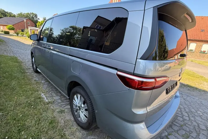 Volkswagen T7 Multivan din 2025 cu 18.000 km - oferta VOL231456 - foto 4