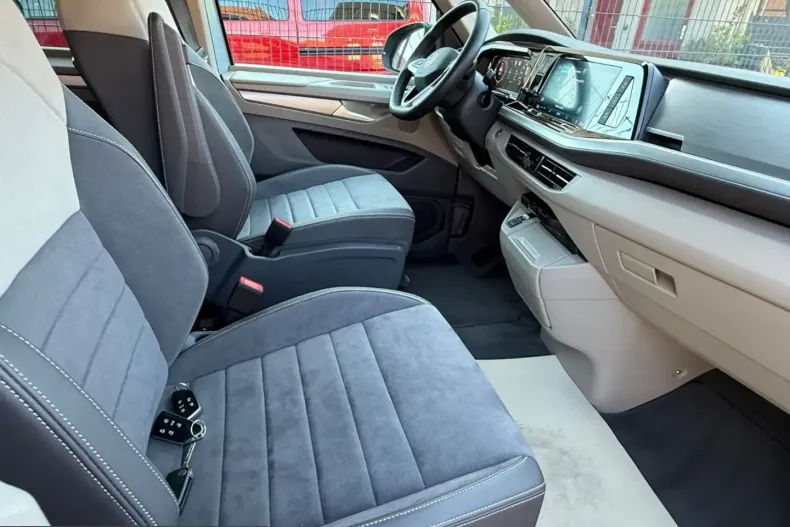 Volkswagen T7 Multivan din 2025 cu 18.000 km - oferta VOL231456 - foto 7