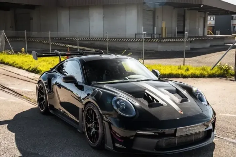 Porsche 992 din 2025 cu 2.040 km - oferta POR231467 - foto 2