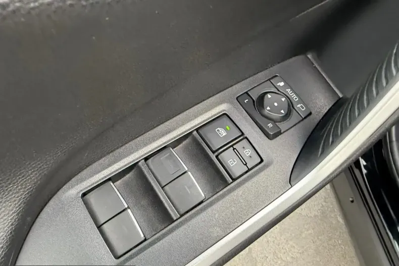 Toyota RAV4 din 2023 cu 35.720 km - oferta TOY231471 - foto 24
