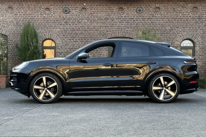 Porsche Cayenne din 2025 cu 11.000 km - oferta POR231479 - foto 16