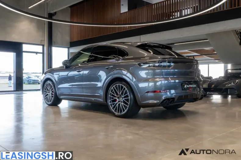 Porsche Cayenne din 2023 cu 39.600 km - oferta POR231512 - foto 8