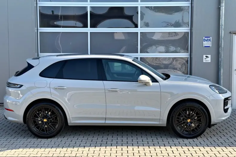 Porsche Cayenne din 2024 cu 13.831 km - oferta POR231513 - foto 8