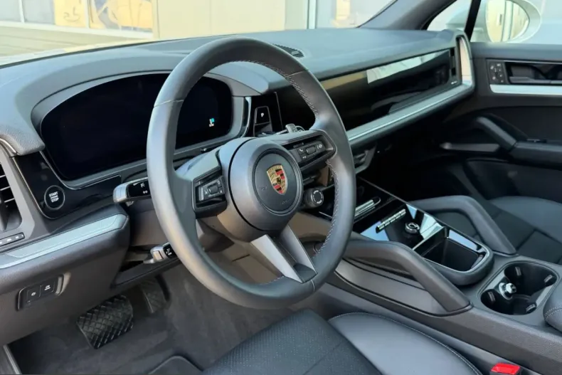 Porsche Cayenne din 2024 cu 13.831 km - oferta POR231513 - foto 10