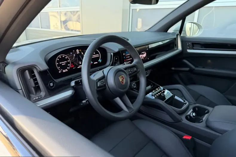 Porsche Cayenne din 2024 cu 13.831 km - oferta POR231513 - foto 12