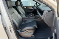 Porsche Cayenne din 2024 cu 13.831 km - oferta POR231513 - foto 24