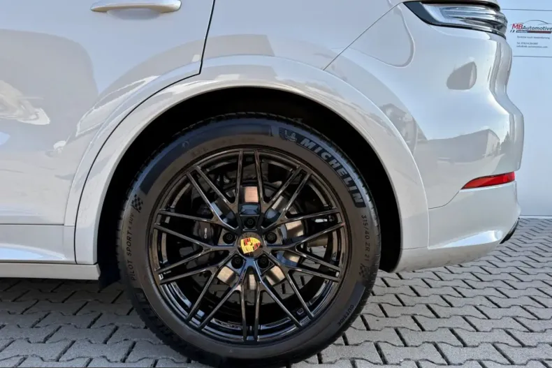 Porsche Cayenne din 2024 cu 13.831 km - oferta POR231513 - foto 33
