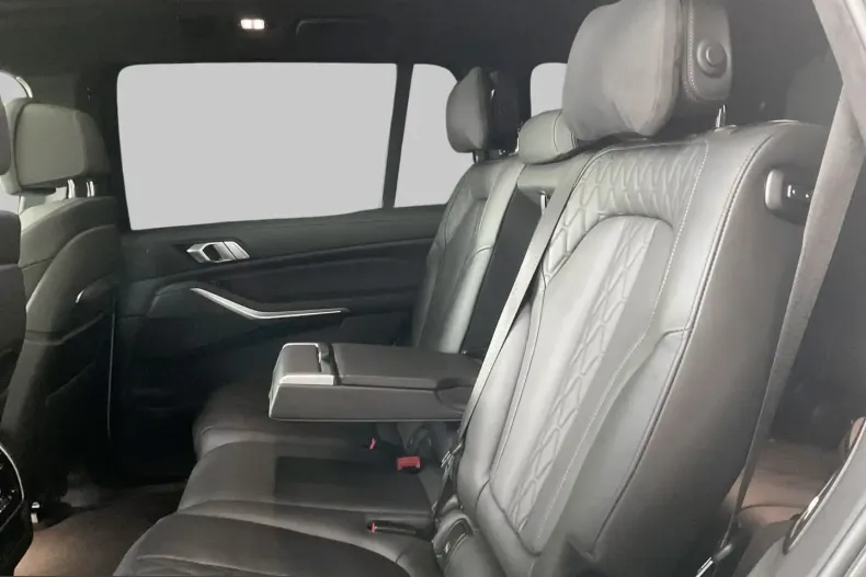 BMW X7 (Seria X) din 2023 cu 56.200 km - oferta BMW231530 - foto 8