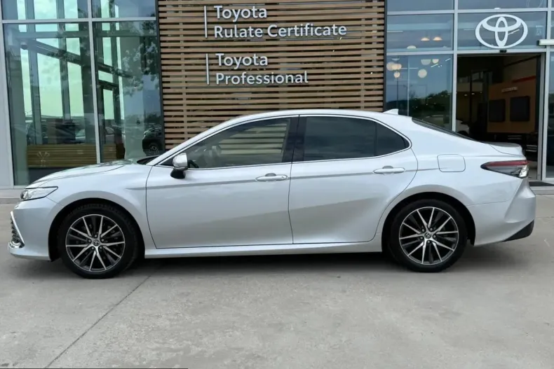 Toyota Camry din 2023 cu 36.810 km - oferta TOY231531 - foto 5