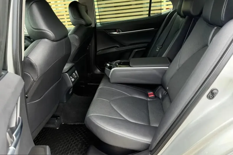 Toyota Camry din 2023 cu 36.810 km - oferta TOY231531 - foto 16